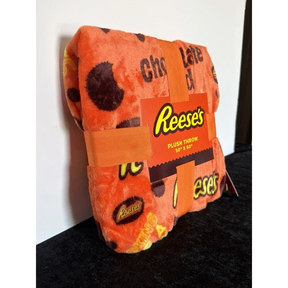 Reese’s Peanut Butter Cups Plush Throw Blanket 50x60 Hershey Licensed